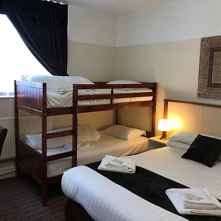The Feathers Hotel Blackpool Buitenkant foto