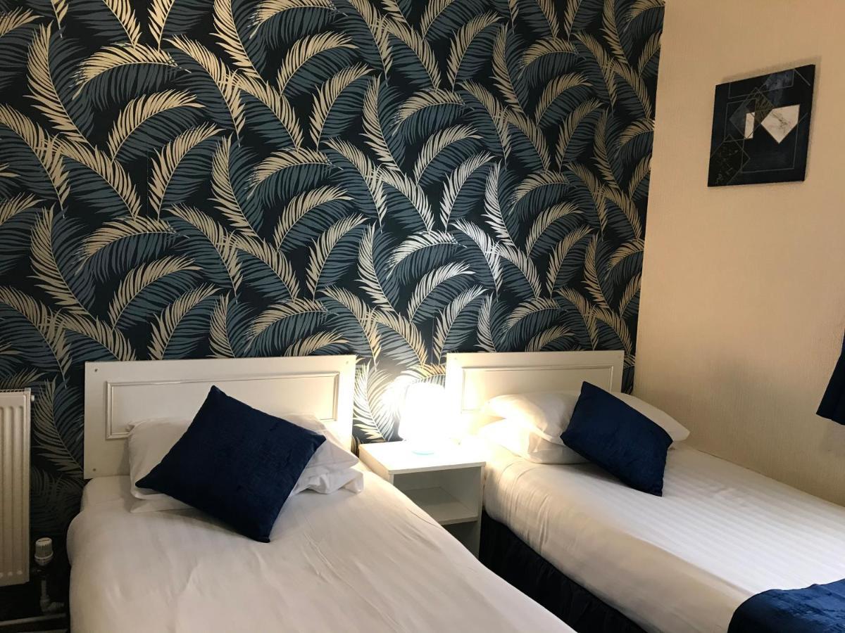 The Feathers Hotel Blackpool Buitenkant foto