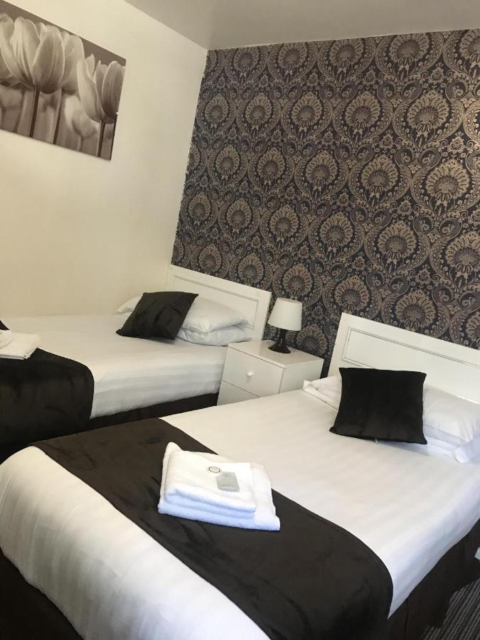 The Feathers Hotel Blackpool Buitenkant foto