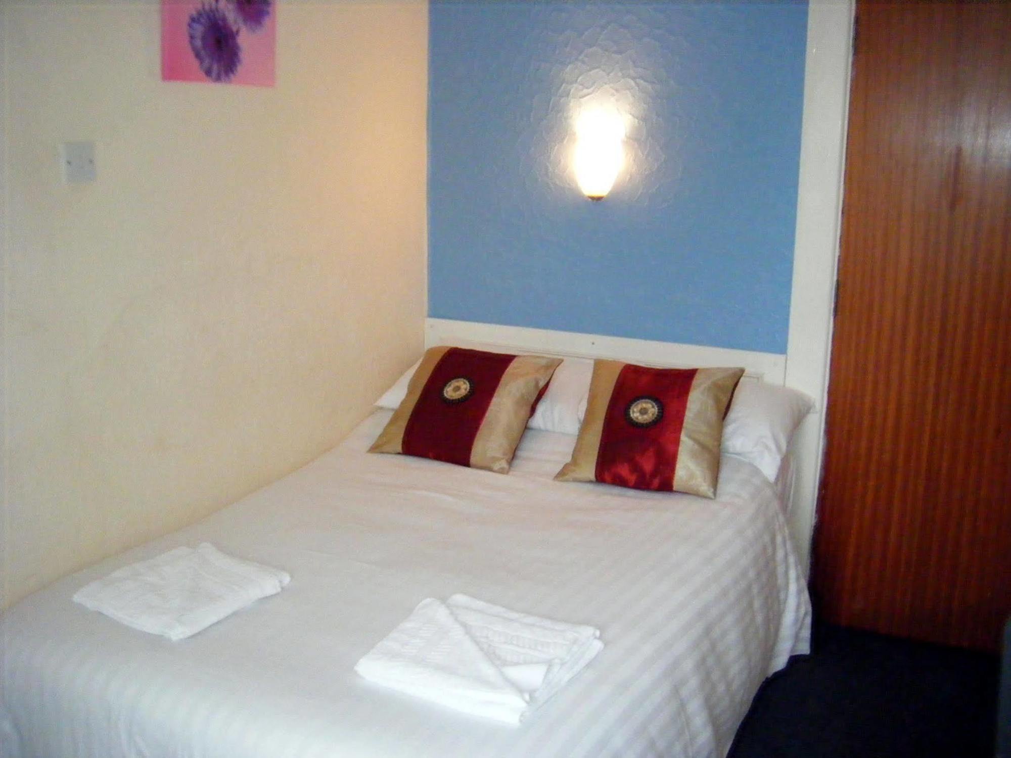 The Feathers Hotel Blackpool Buitenkant foto