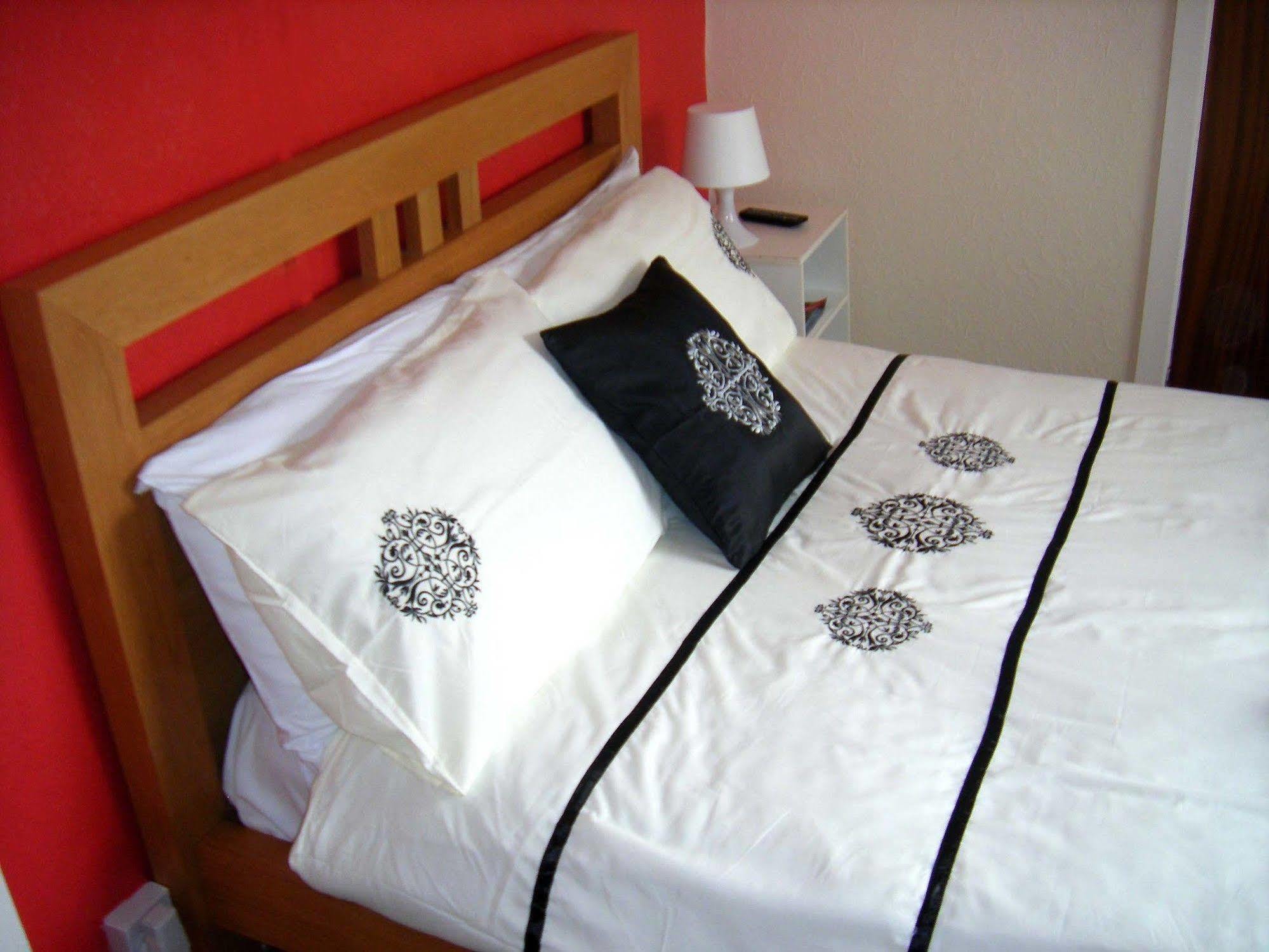 The Feathers Hotel Blackpool Buitenkant foto